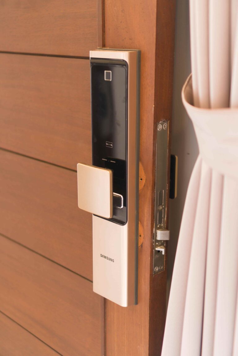 Locksmith for Smart Lock